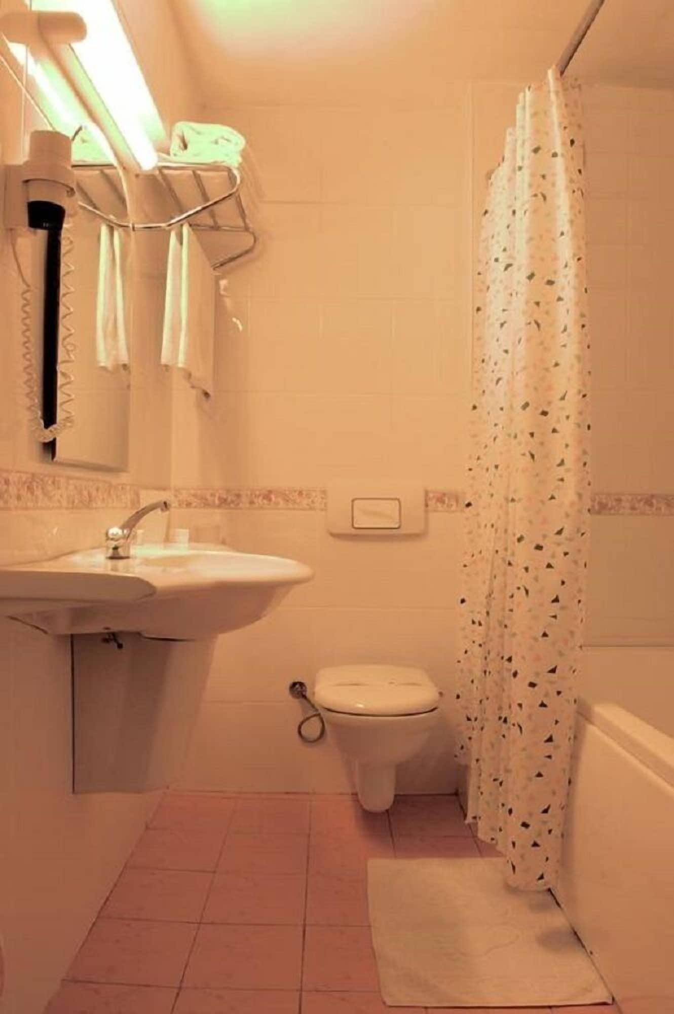 Yumukoglu Hotel İzmir Room photo